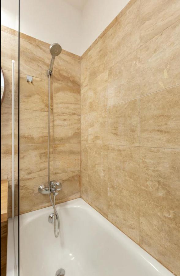 Kazinczy Apartment #Freeparking Budapest Eksteriør billede